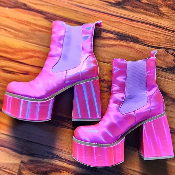 CUTE RAVE/PARTY BOOTS - Picture 2 of 3